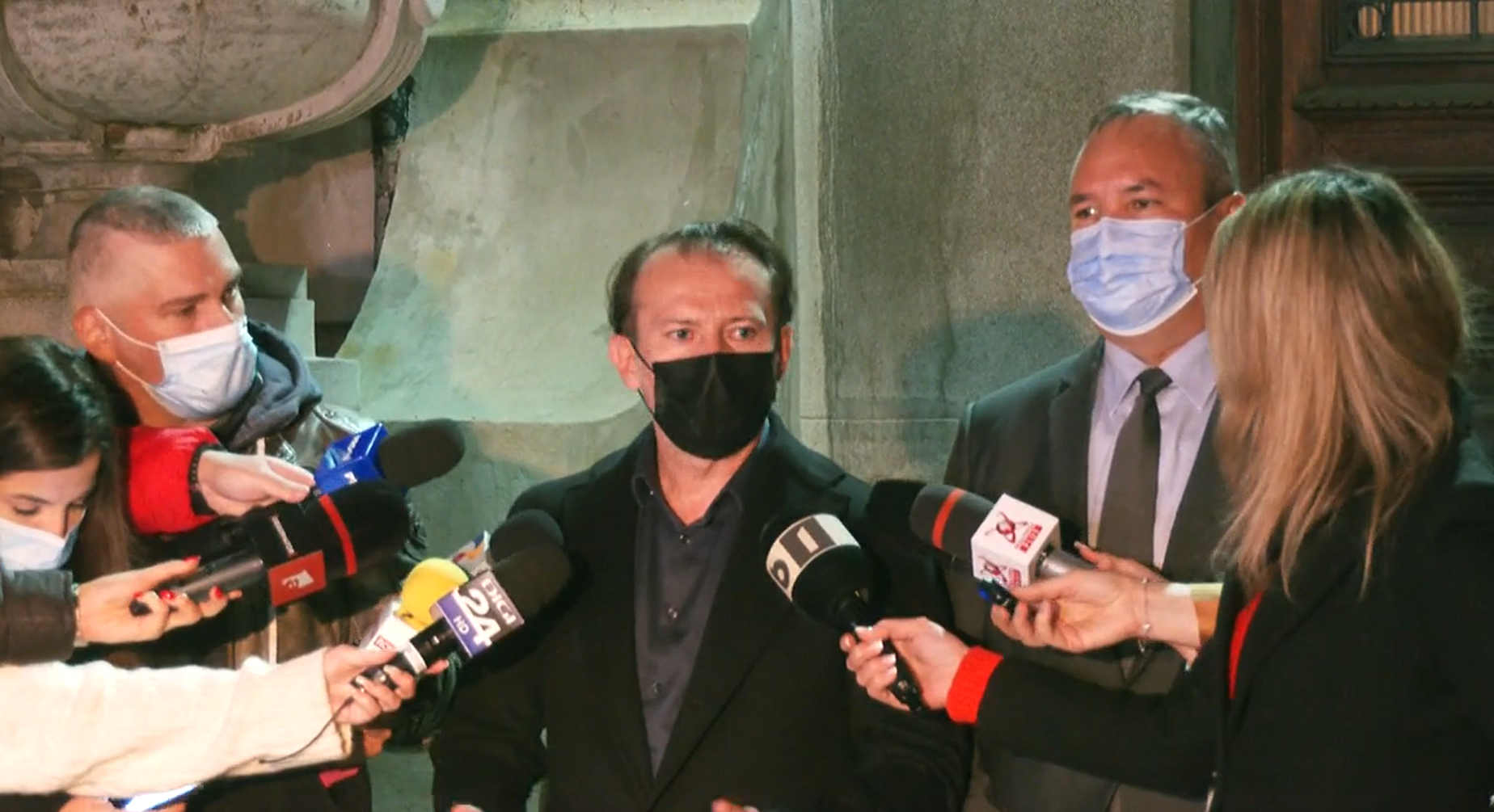 Florin Cîțu va discuta situația parlamentarilor care au părăsit grupul PNL