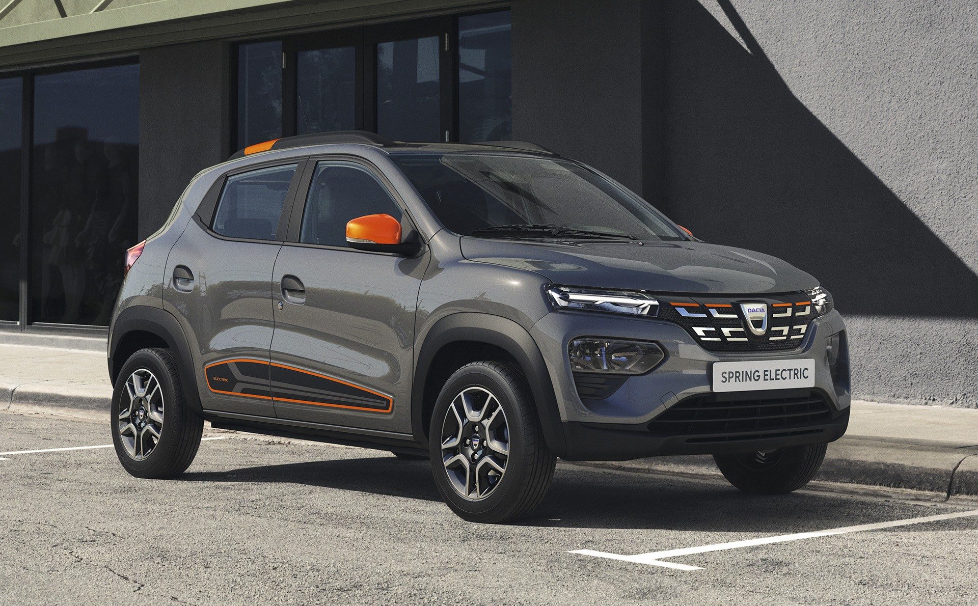 7.500 de comenzi pe piața locală pentru electrica Dacia Spring