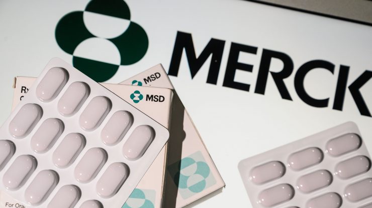Prima țară care anulează comanda pentru antiviralul COVID-19 de la Merck