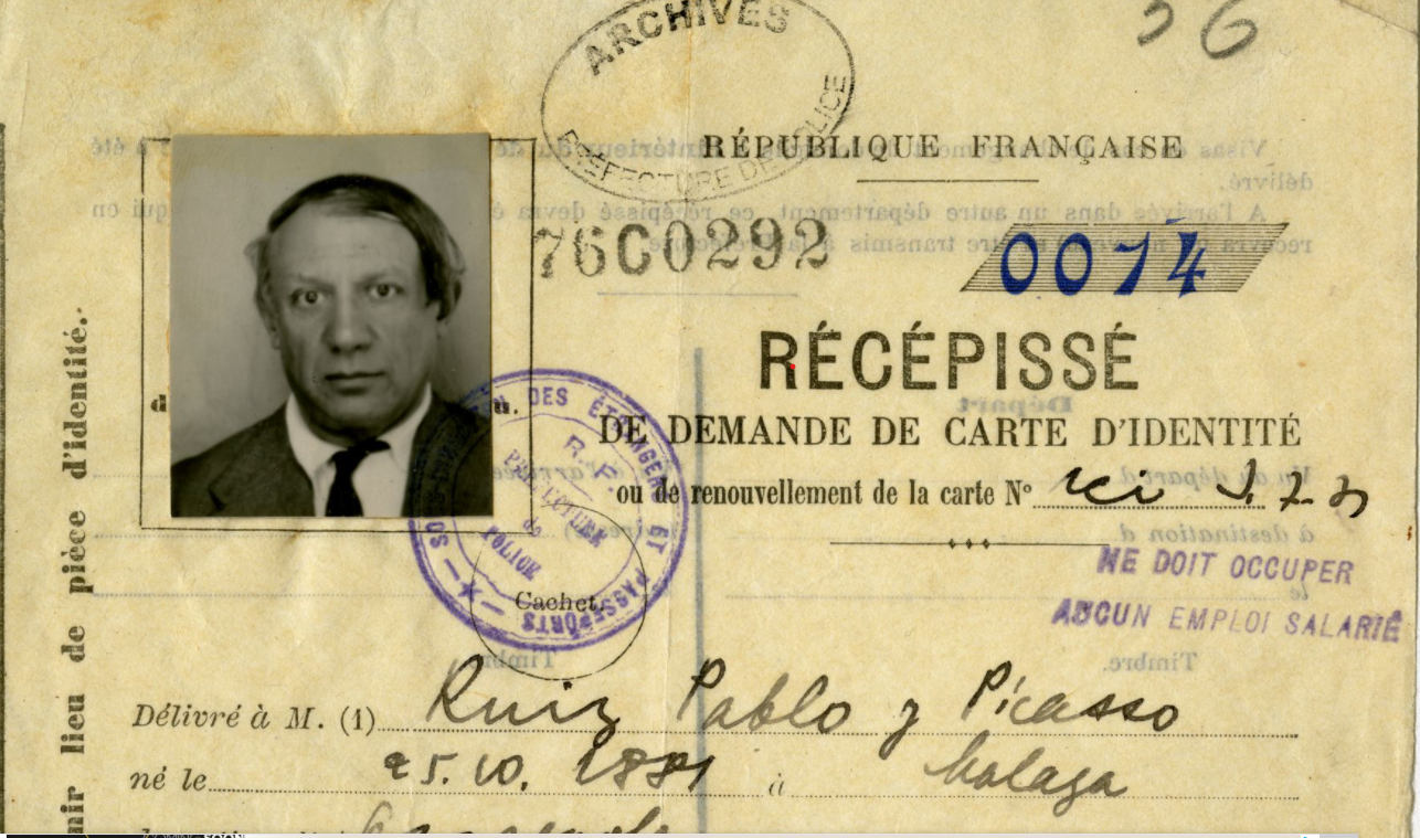 IMAGINI RARE. Picasso, pictorul care a adus glorie Franței, tratat ca un „imigrant periculos” de autorități