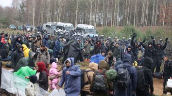 VIDEO: Polonia acuză Belarus că vrea să provoace „un incident major” și a mobilizat mai multe trupe la graniță. Reacția CE