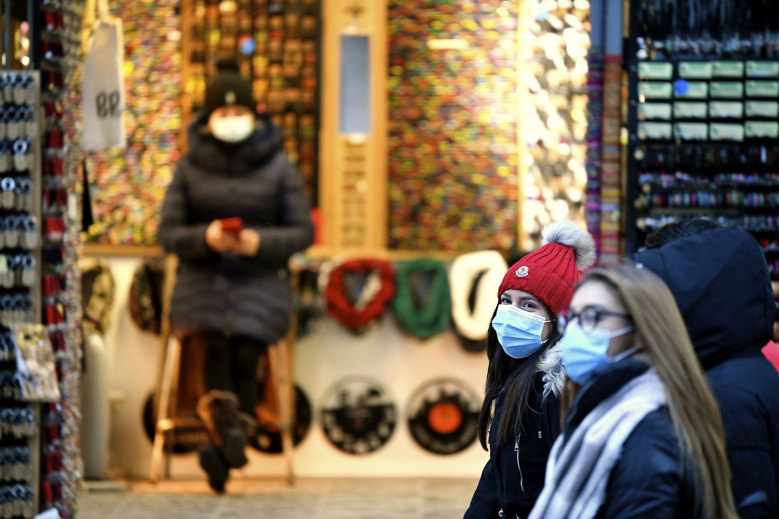 Continuă să scadă rata de infectare în Capitală. Ce valoare are incidența anunțată astăzi de autorități