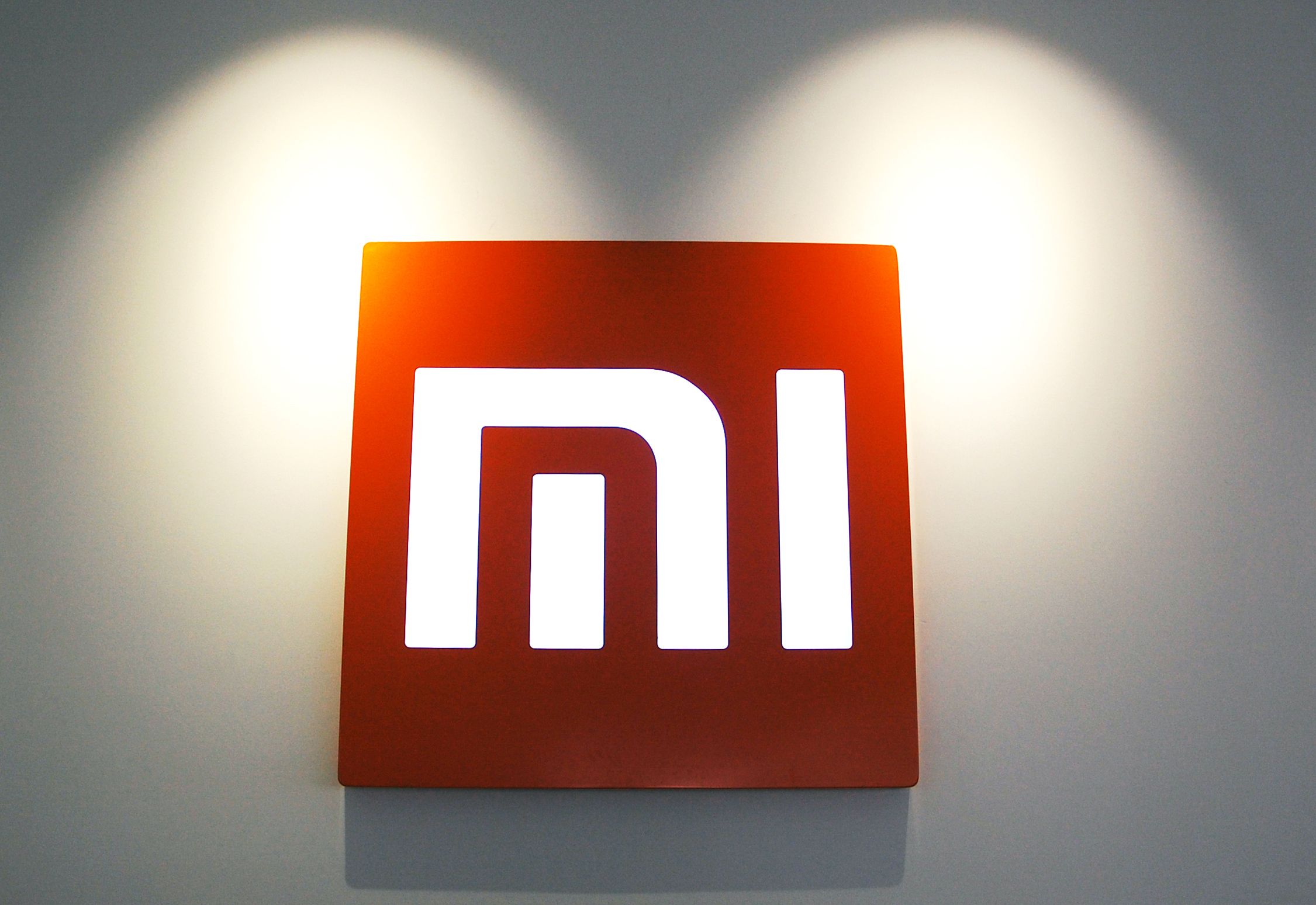 Xiaomi va produce automobile electrice în Beijing. Compania anunță o capacitate anuală de 300.000 de vehicule
