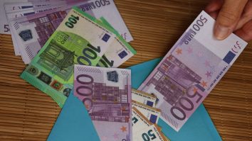 Anul 2022 va fi anul creşterilor salariale în Europa de Est.