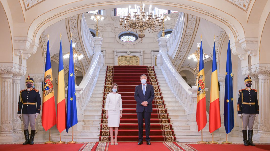 Președintele Republicii Moldova, Maia Sandu, a sosit marți în România