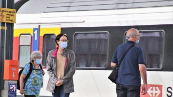 Italia înăsprește măsurile anti-COVID în taxiuri, trenuri și autobuze