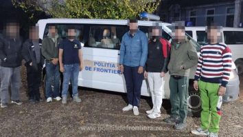 22 de migranți din Pakistan și Afganistan, prinși când treceau ilegal granița în Ungaria