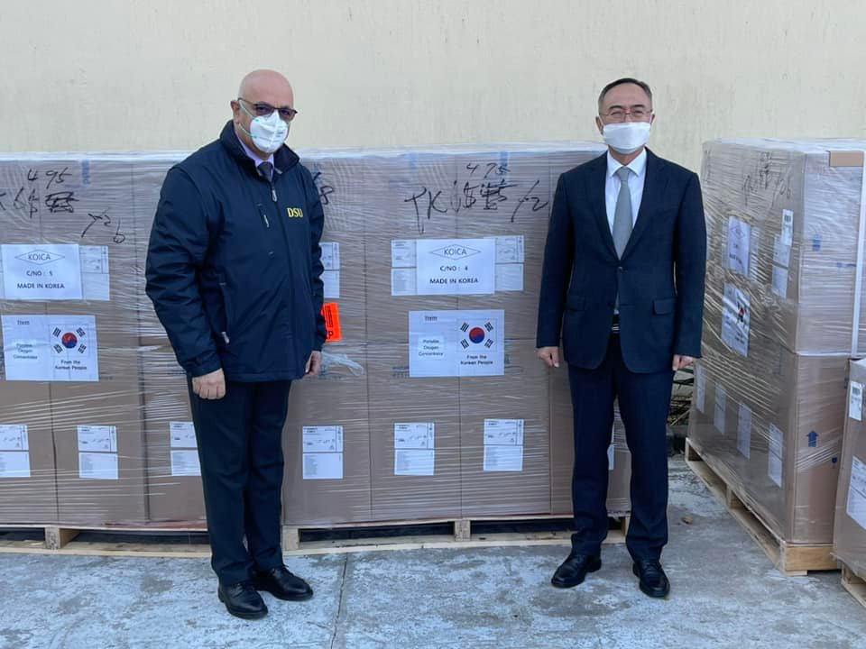 România a primit 120 de concentratoare de oxigen din Coreea de Sud