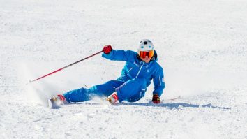 Se dă startul sezonului de ski pe pârtiile de mare altitudine din Sinaia. Care sunt prețurile