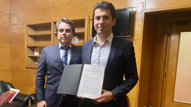 Kiril Petkov, antreprenorul instruit la Harvard, este noul prim ministru al Bulgariei