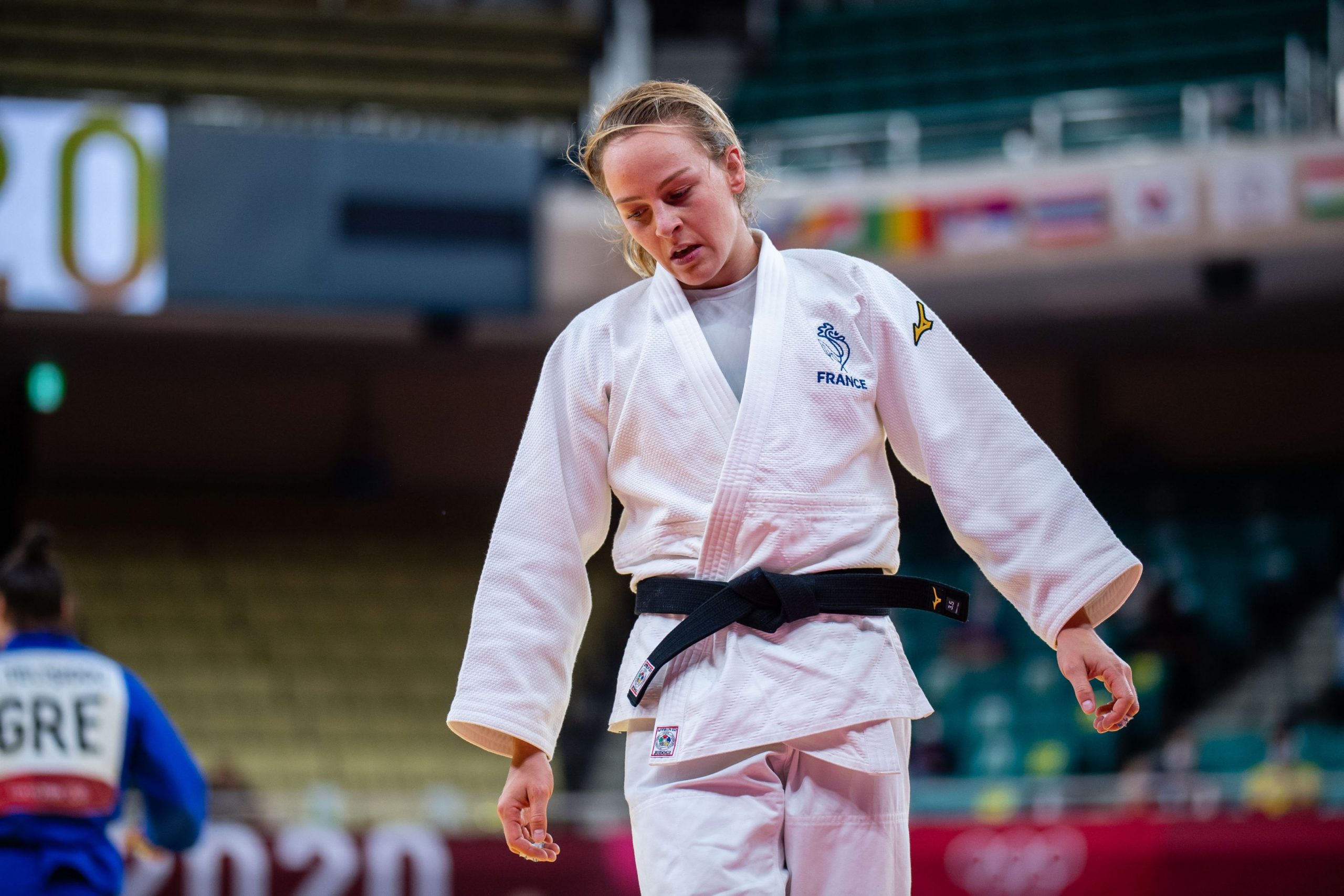 Achitarea antrenorului de judo, care a agresat o campioană olimpică, stârnește furie în Franța