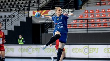 Crina Pintea, la un pas de tragedie la naționala de handbal a României. „Am crezut că mi-am pierdut un ochi!”