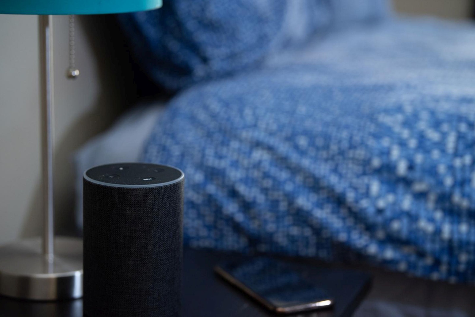 Alexa a provocat o fetiță să ducă o monedă la priză. Amazon a actualizat sistemul