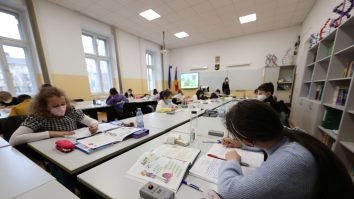 Sorin Cîmpeanu vrea să renunțe la teze și la numărul standard de note de anul școlar viitor