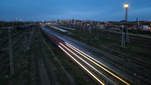 UE vrea ca România să termine căile ferate de mare viteză și să circule cu 160 km/h până în 2024