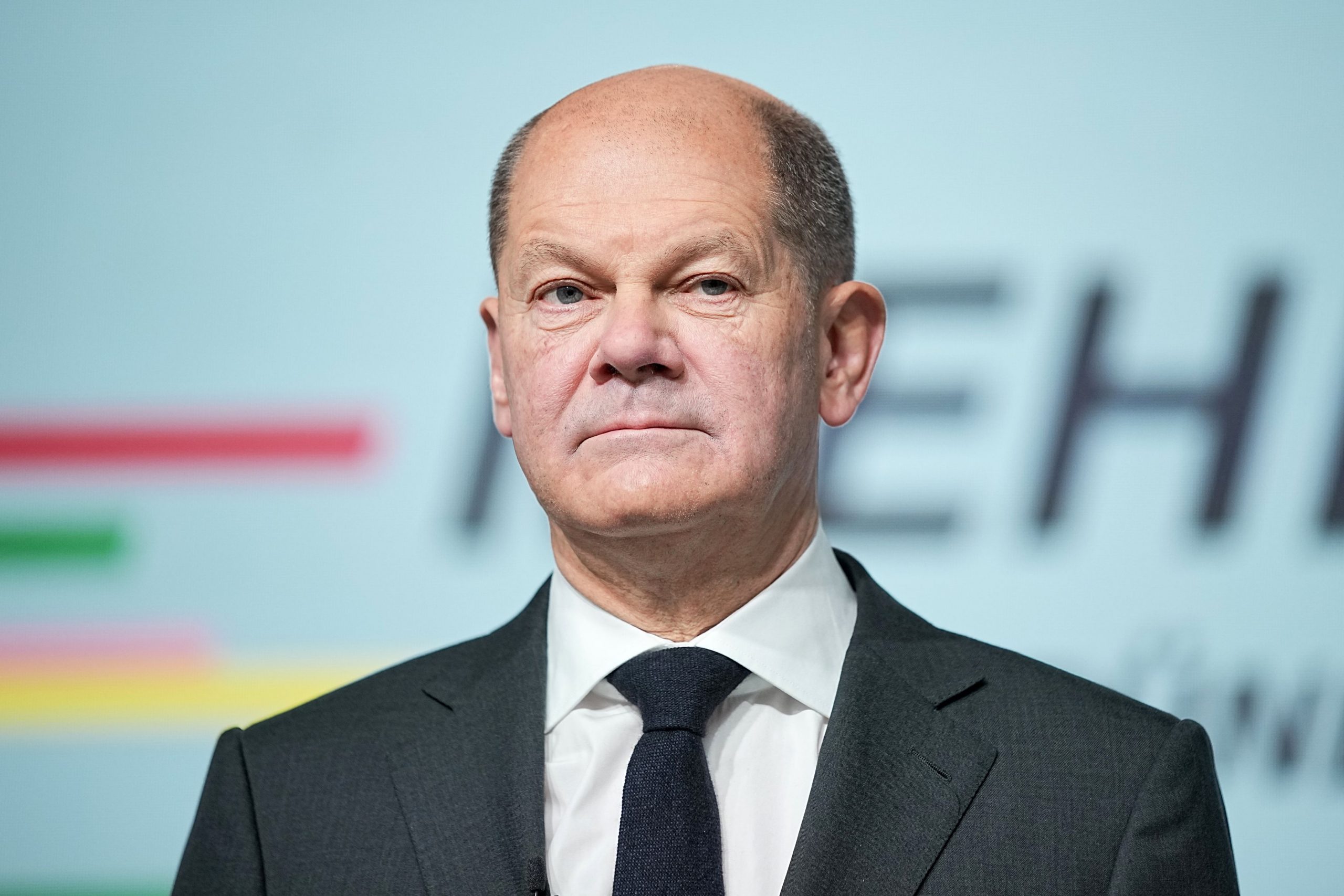 Olaf Scholz anunță că ucrainenii care lucrează în Germania pot rămâne în ţară. Kievul încearcă să recruteze cetăţeni care locuiesc în străinătate