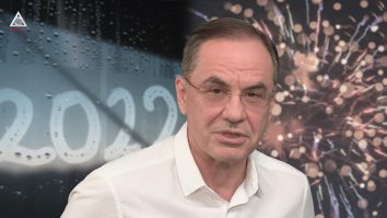 Ia să vezi. De an nou…