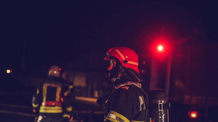 VIDEO. Incendiu puternic la o biserică din București