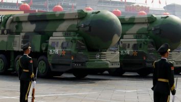 China: SUA și Rusia trebuie să reducă stocurile nucleare