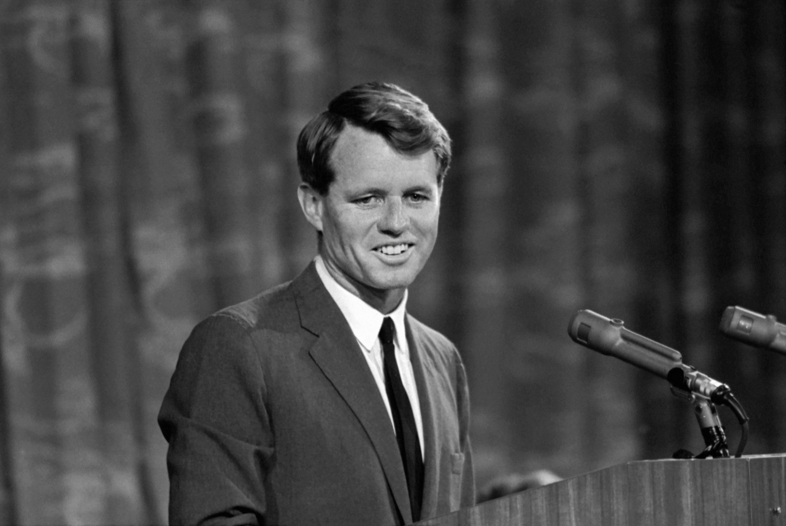 Asasinul lui Robert F. Kennedy a solicitat eliberarea condiționată