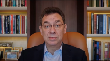 CEO-ul Pfizer a primit Premiul Genesis, în valoare de 1 milion de dolari