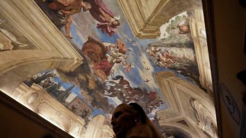 Vila de 353 de milioane de euro, în care se găsește un rar Caravaggio, va fi licitată la un preț mai mic