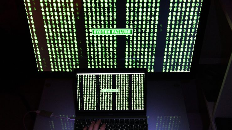 Datele a peste 500.000 de persoane vulnerabile, accesate de hackeri pe serverele Crucii Roșii
