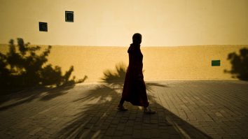 O femeie este condamnată la moarte pentru un status postat pe Whatsapp