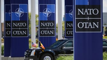NATO a respins cererea Rusiei de a retrage trupele din Bulgaria și din România