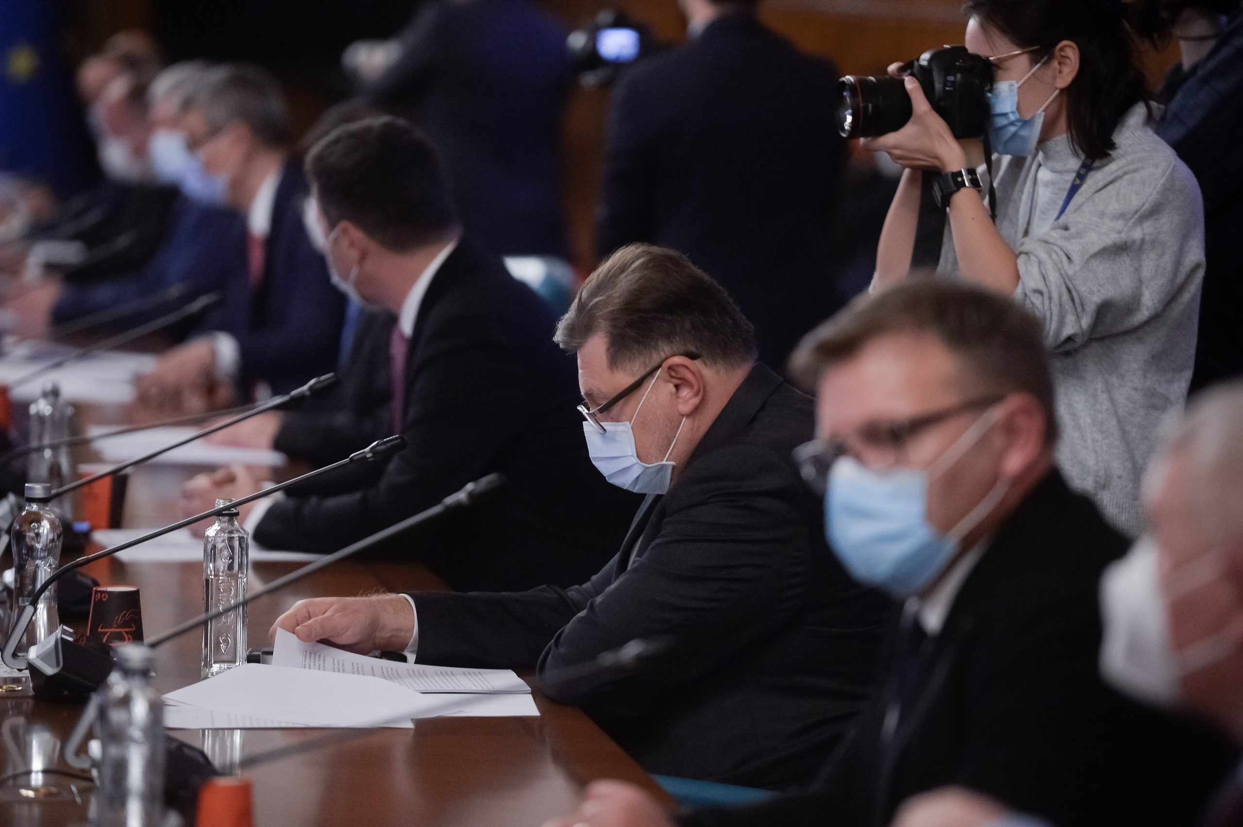 Şedinţă la sediul Guvernului. Ce au discutat responsabilii în gestionarea pandemiei