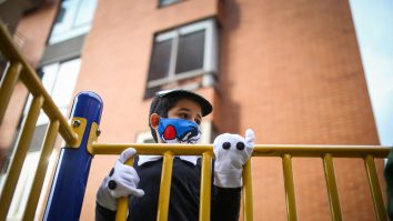 Un tribunal a interzis unui tată antivaccinist să-și vadă fiul: „Nu este în interesul copilului”