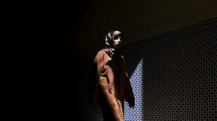 Femeie pedepsită cu 100  lovituri de bici pentru adulter. Bărbatul implicat a negat acuzațiile