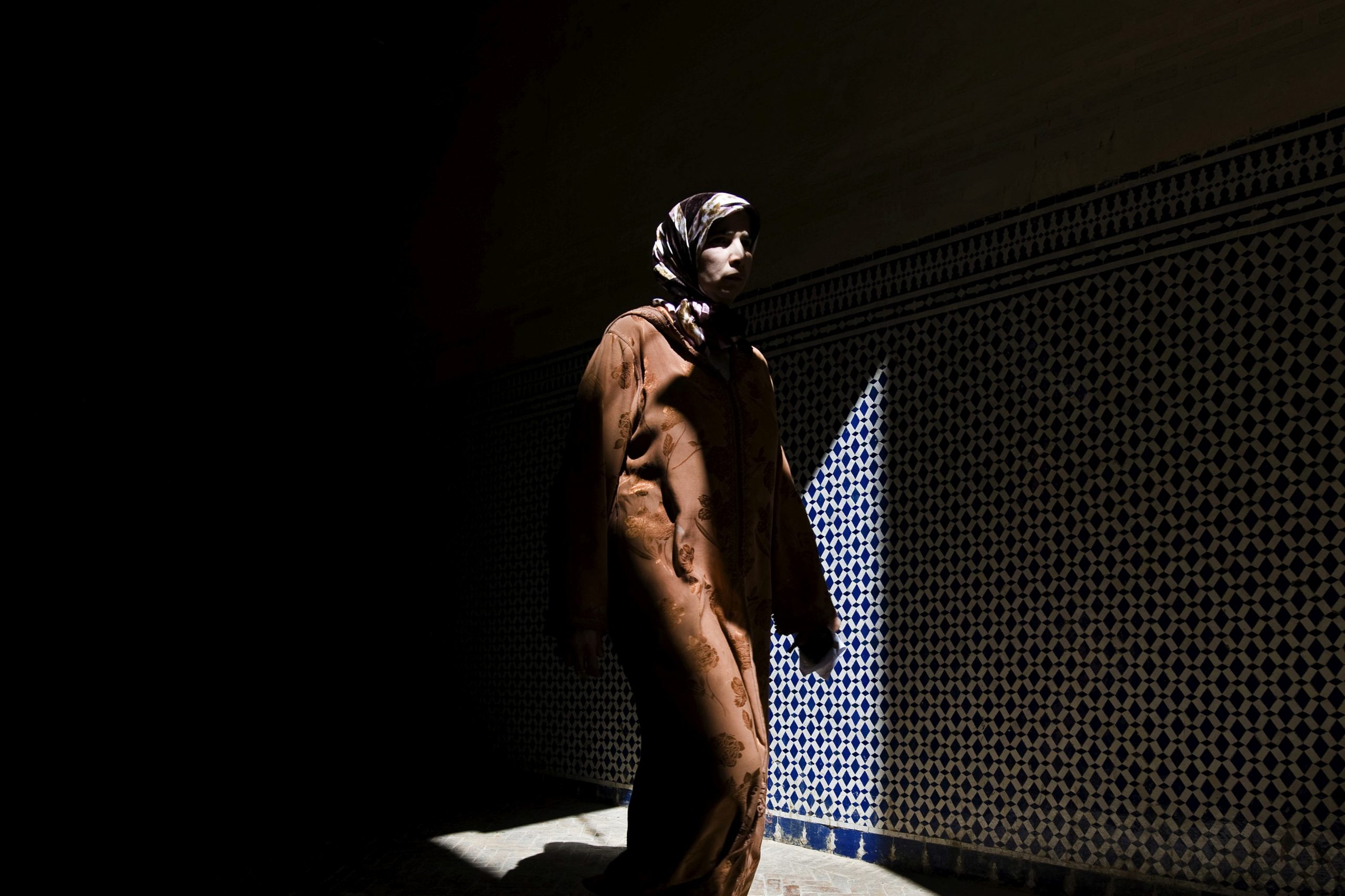 Femeie pedepsită cu 100  lovituri de bici pentru adulter. Bărbatul implicat a negat acuzațiile