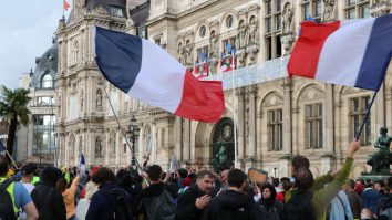 Zeci de mii de europeni au protestat față de vaccinare și restricții