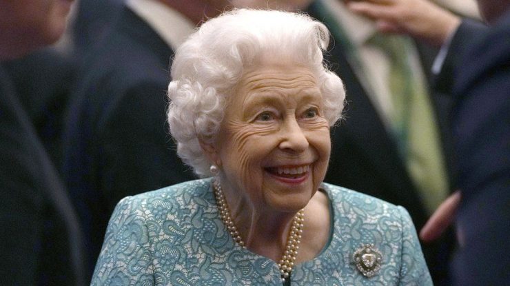 Scrisorile adorabile ale Reginei Elisabeta din copilărie către singurul prieten pe care și l-a ales singură