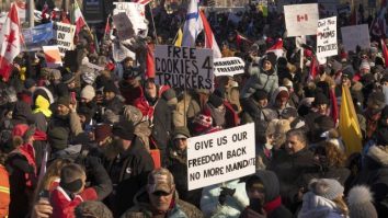 Se extind protestele în Canada față de certificatul de vaccinare