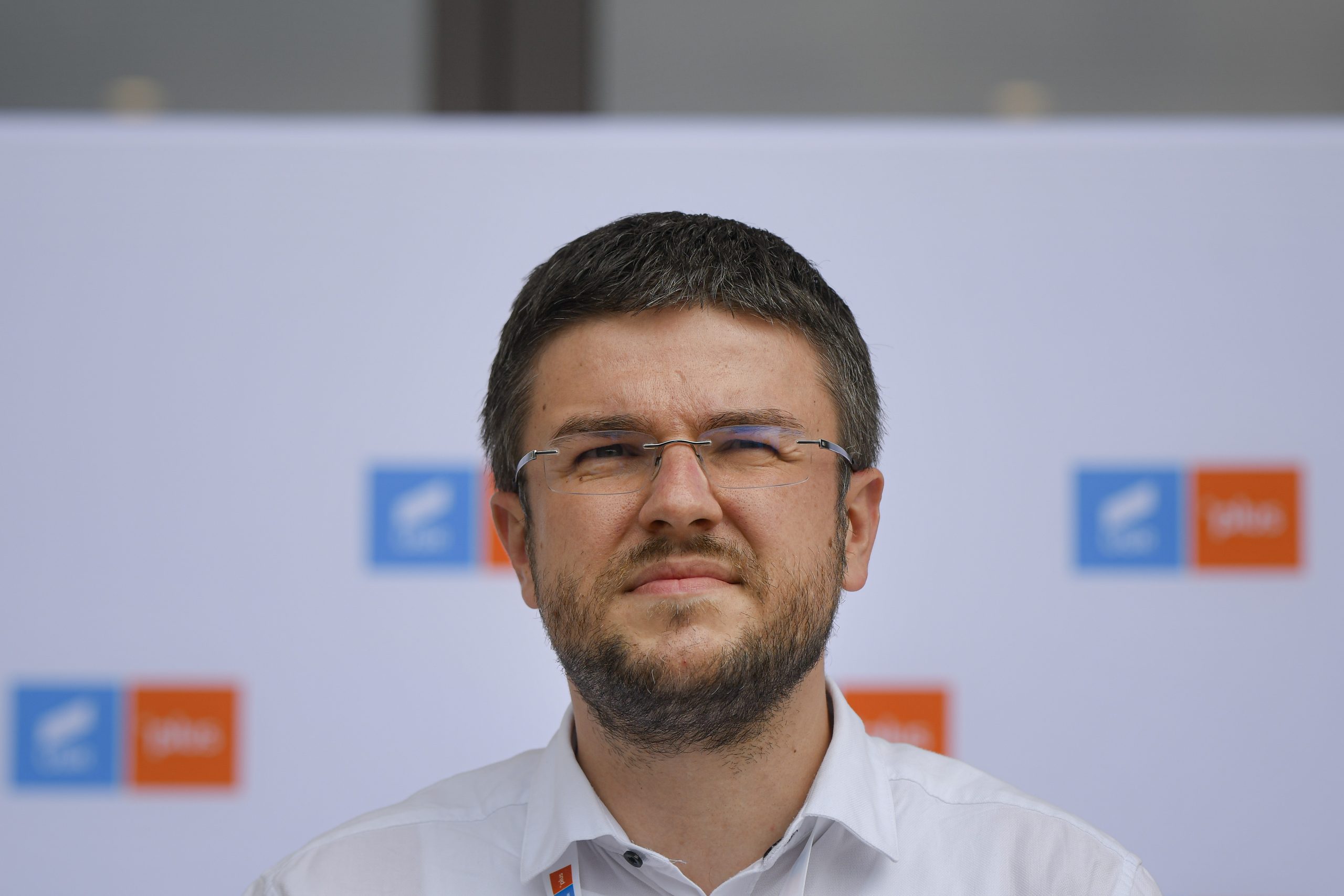 Interviu cu senatorul Irineu Darău: duminică, la 21.55, pe Aleph News