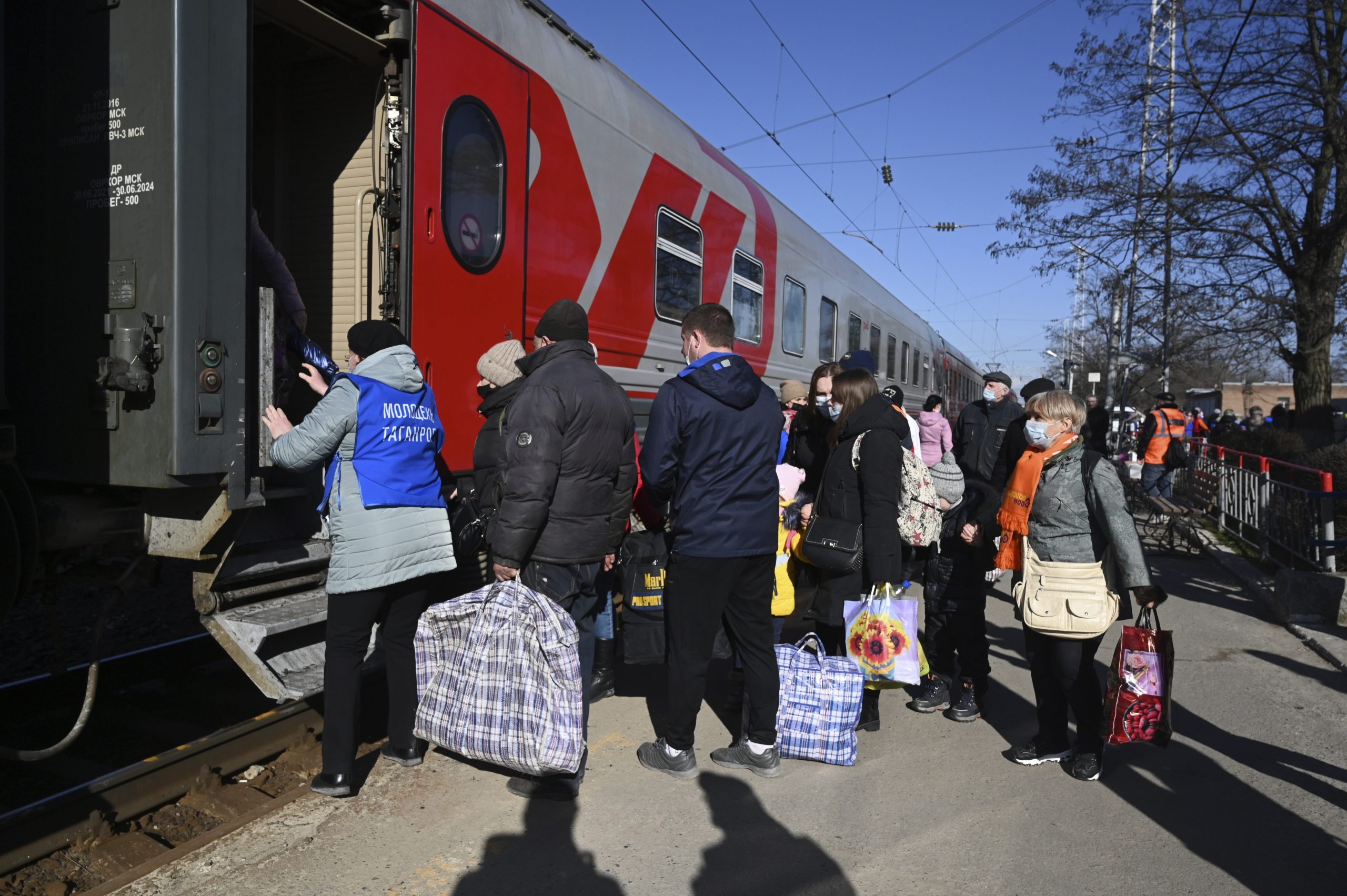 România anunță că ar putea primi jumătate de milion refugiați din Ucraina