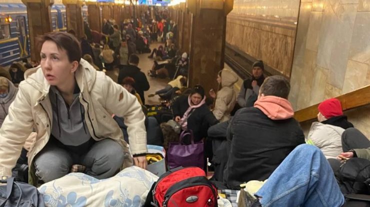 ONU deblochează 20 de milioane de dolari pentru a ajuta Ucraina. Aproximativ 100.000 de ucraineni și-au părăsit casele, câteva mii au fugit în străinătate