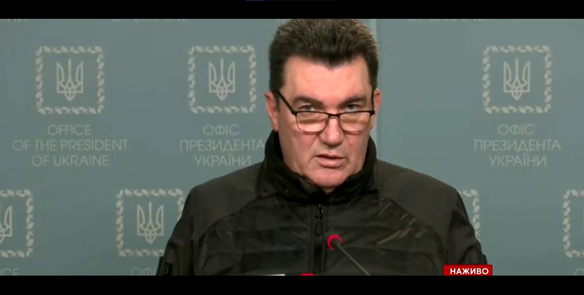 Ucraina a aprobat introducerea legii marțiale în Donbass. Populația civilă are dreptul de a purta armă
