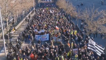 Franța protestează față de restricții și de scăderea nivelului de trai