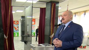 Lukașenko: Zelenski e un mic Napoleon care a ieșit dintr-o mahmureală