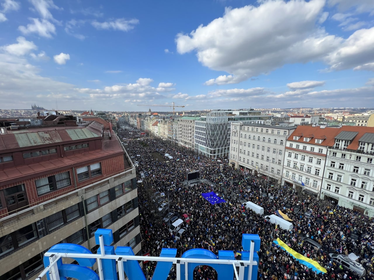 „Opriți războiul!”. Peste 4.000 de persoane reţinute în Rusia. Berlin, 100.000 de protestatari