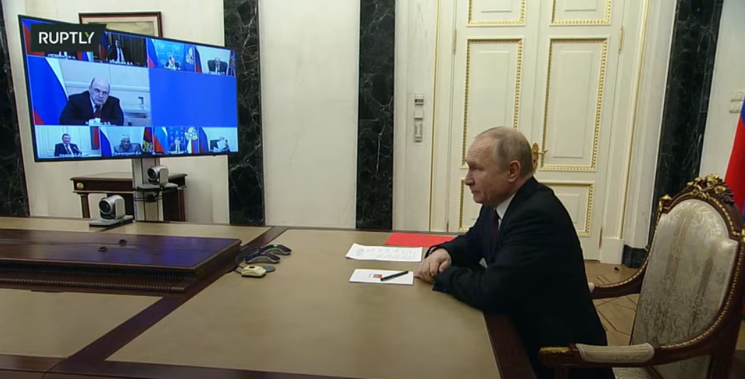 Vladimir Putin: „Sunt împotriva admiterii Ucrainei în NATO. Autoritățile de la Kiev ar trebui să refuze aderarea la NATO”