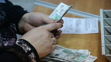 Rata dobânzii crește necontrolat în Rusia, în condiții de riscuri geopolitice