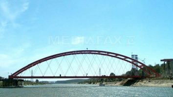 Reîncep lucrările de restaurare a podului de la Cernavodă