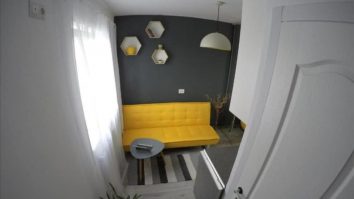 Garsoniera mică din Cluj, al cărei anunț a devenit viral, și-a găsit chiriaș