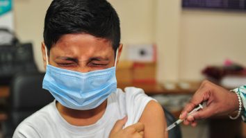 Pfizer/BioNTech cer aprobare pentru a vaccina copiii sub 5 ani