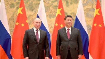 China este dispusă să colaboreze cu Rusia pentru a duce ordinea globală „într-o direcţie rezonabilă”