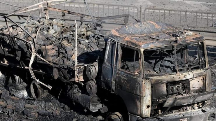 Imagini devastatoare. Sânge vărsat între forțele ruse și ucrainene, mașini arse, cadavre și ruine au împânzit Kievul